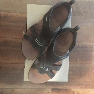 Merrell leather sandals